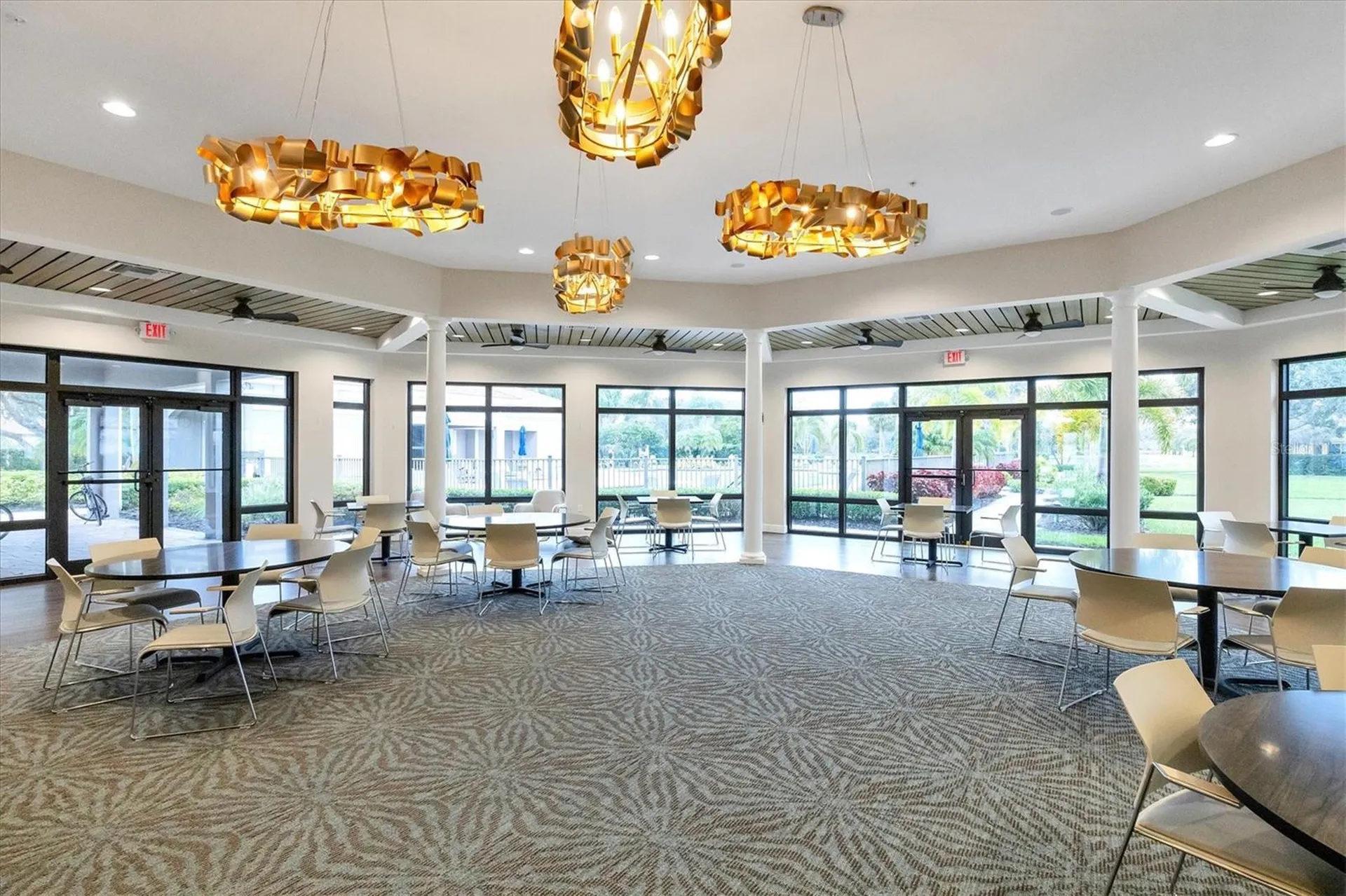 8050 Victoria Falls Circle Sarasota FL 34243