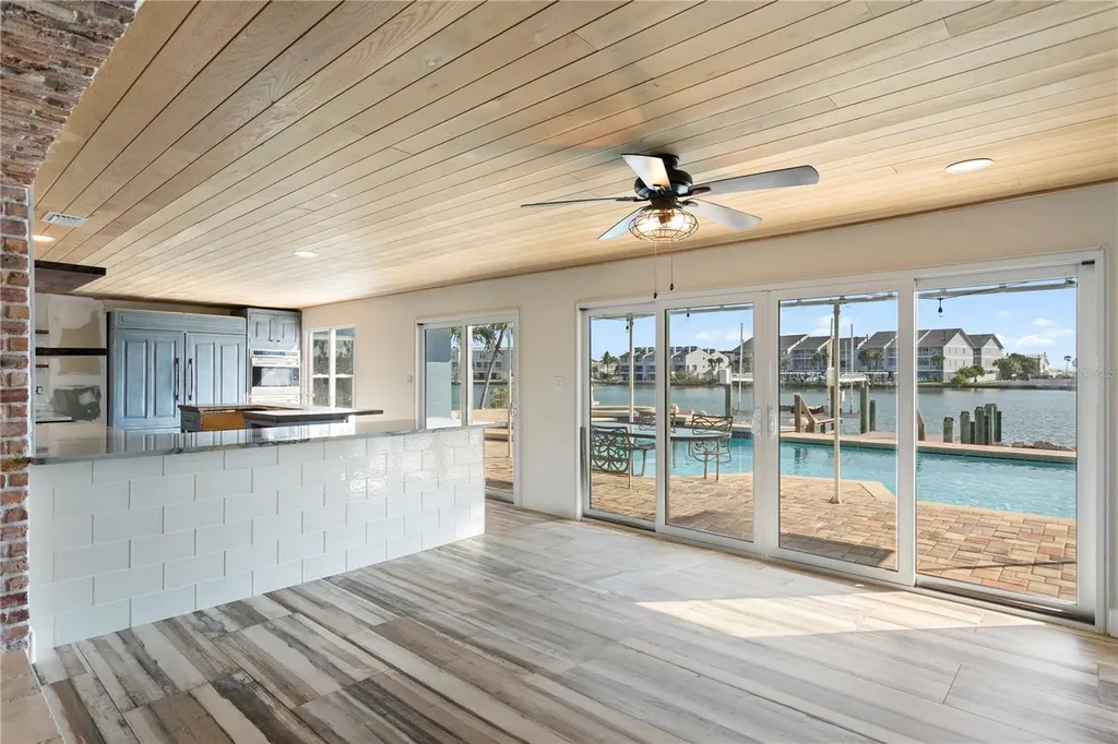 10038 S Yacht Club Drive Treasure Island FL 33706