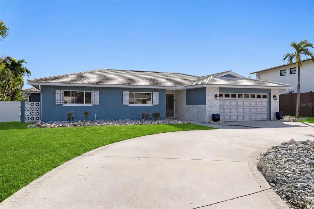 10038 S Yacht Club Drive Treasure Island FL 33706