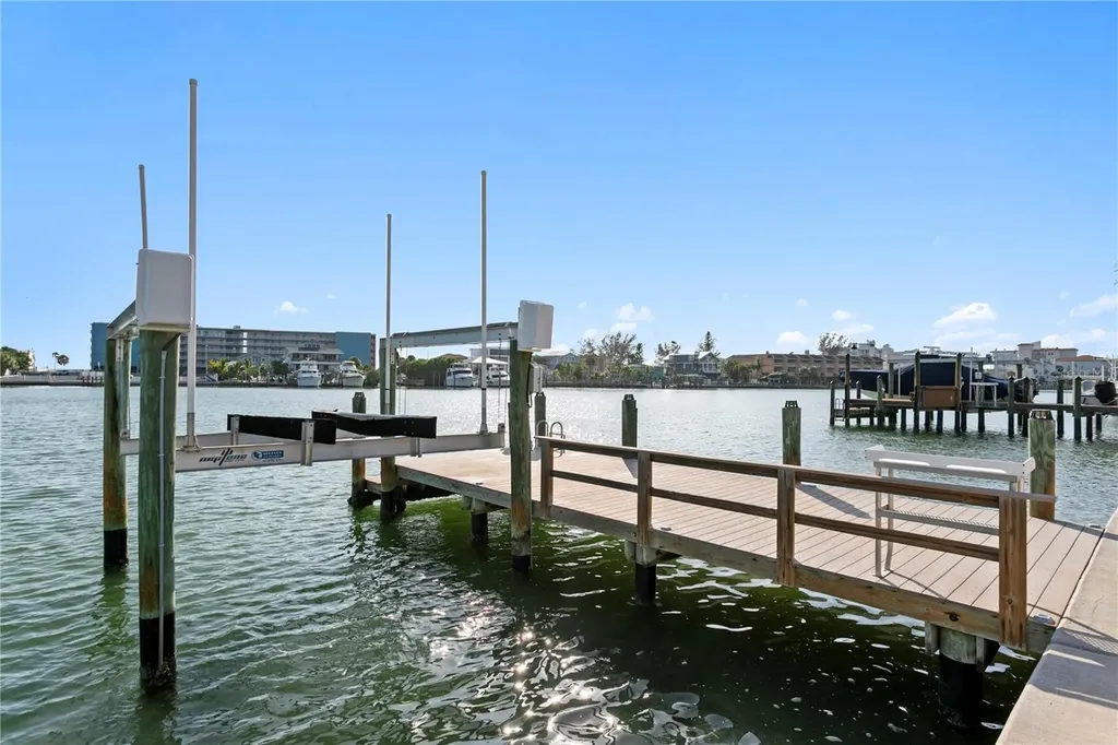 10038 S Yacht Club Drive Treasure Island FL 33706
