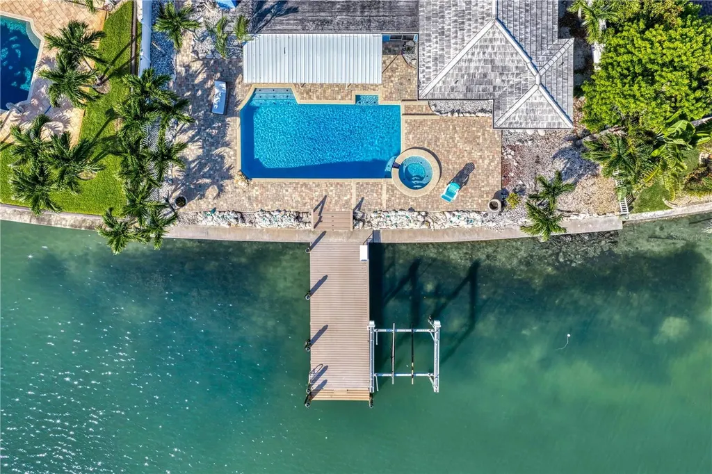 10038 S Yacht Club Drive Treasure Island FL 33706