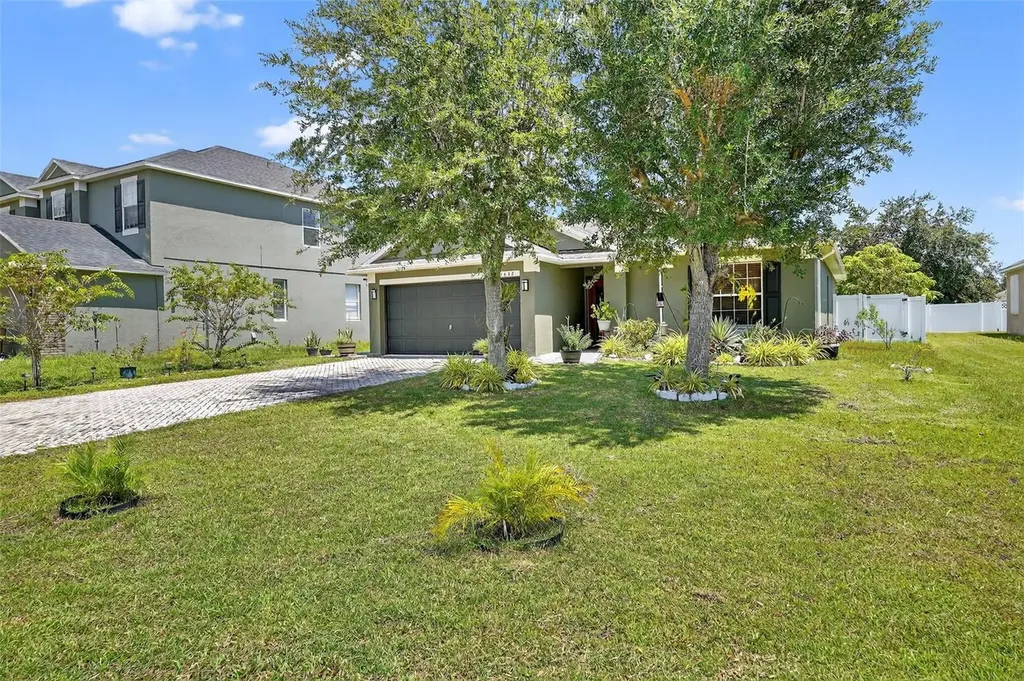 2638 Eagle Canyon Drive N Kissimmee FL 34746