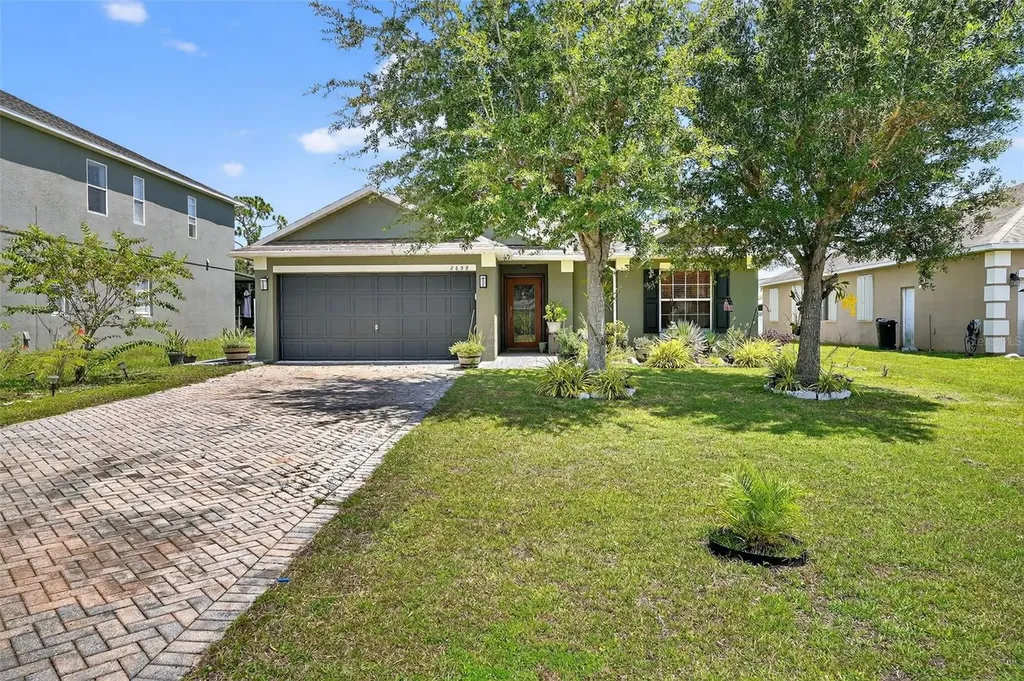 2638 Eagle Canyon Drive N Kissimmee FL 34746