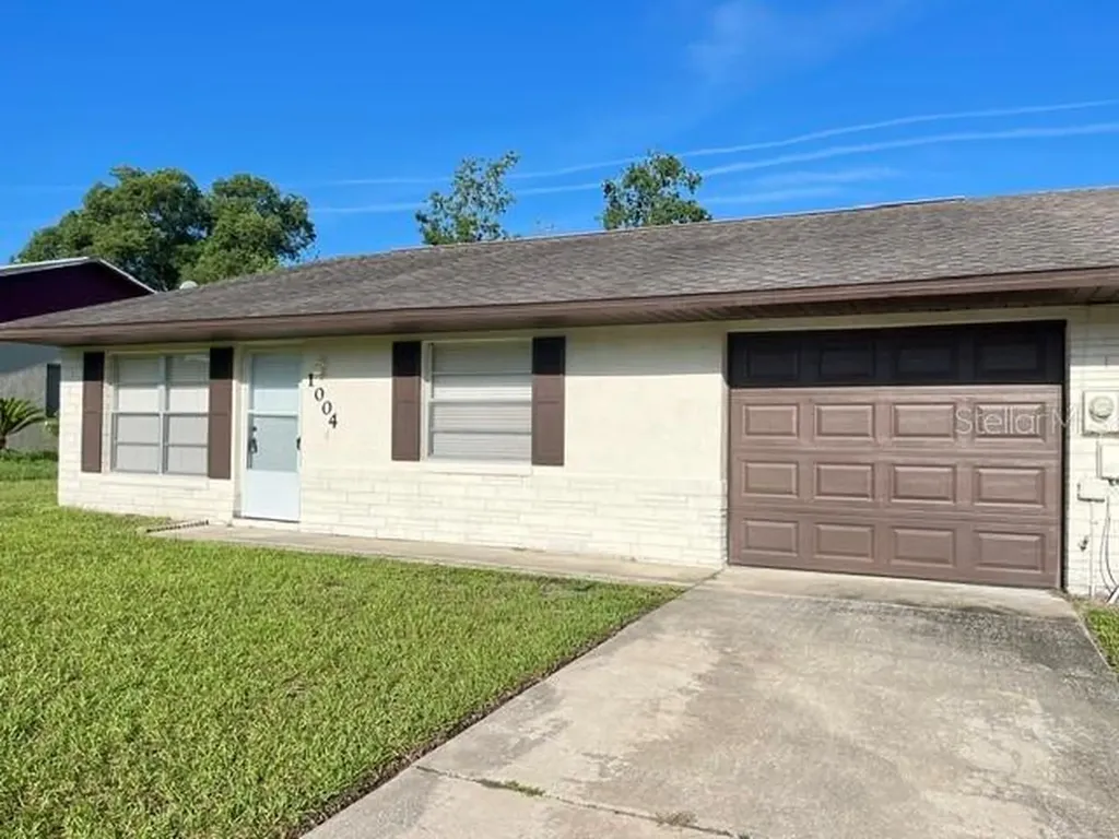 1004 New Bedford Drive Deland FL 32724