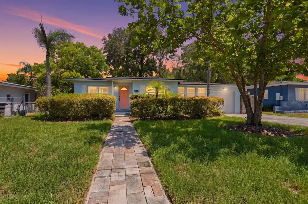 2901 E Pine Street Orlando FL 32803