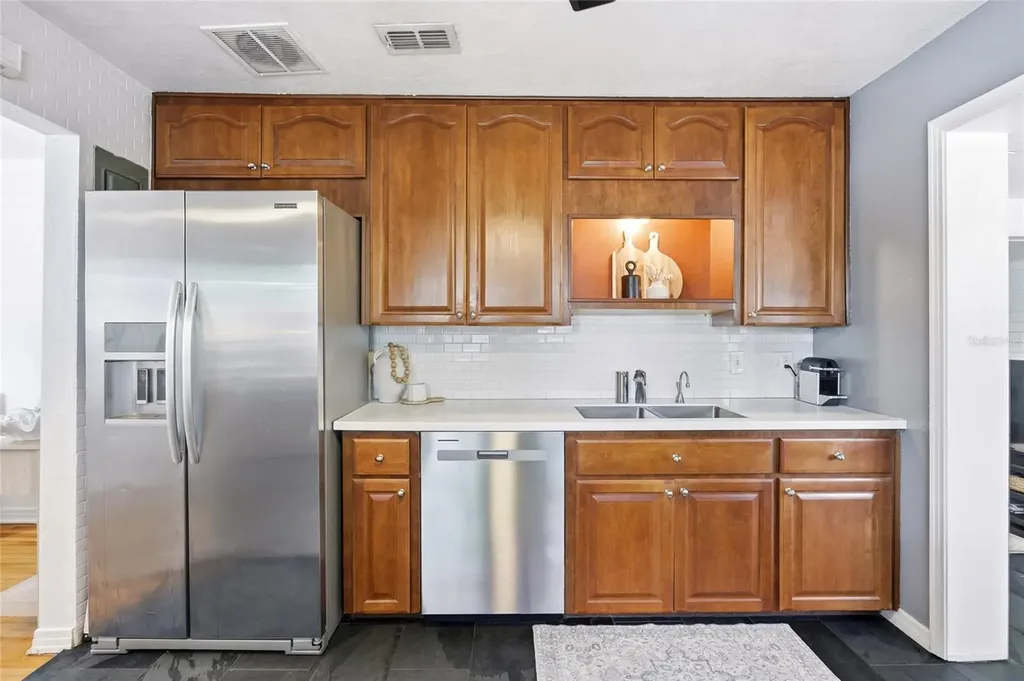 2901 E Pine Street Orlando FL 32803