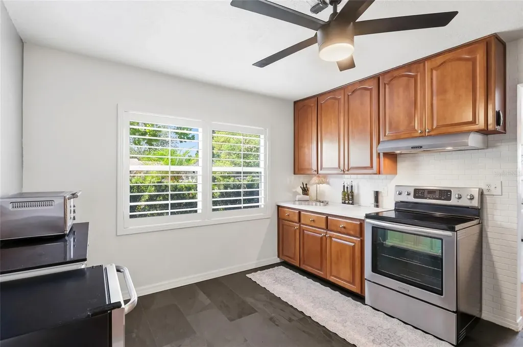 2901 E Pine Street Orlando FL 32803