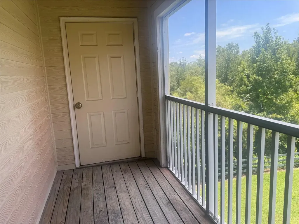 18293 Bridle Club Drive Tampa FL 33647
