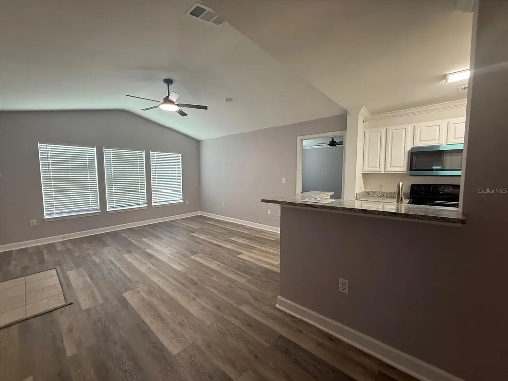 18293 Bridle Club Drive Tampa FL 33647
