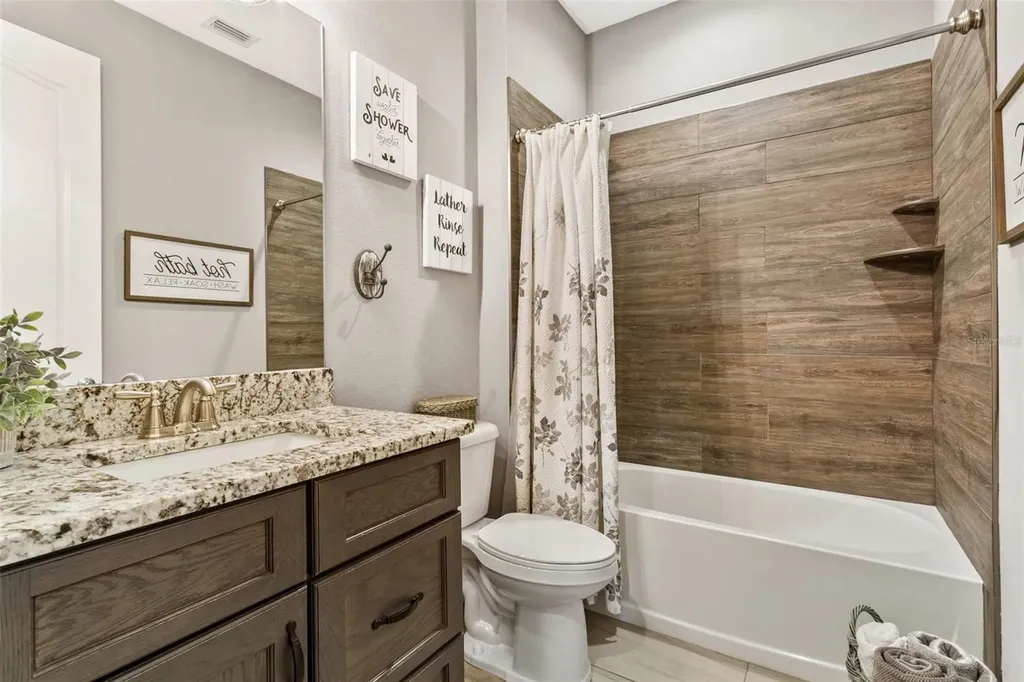 14805 Sydney Heights Court Dover FL 33527