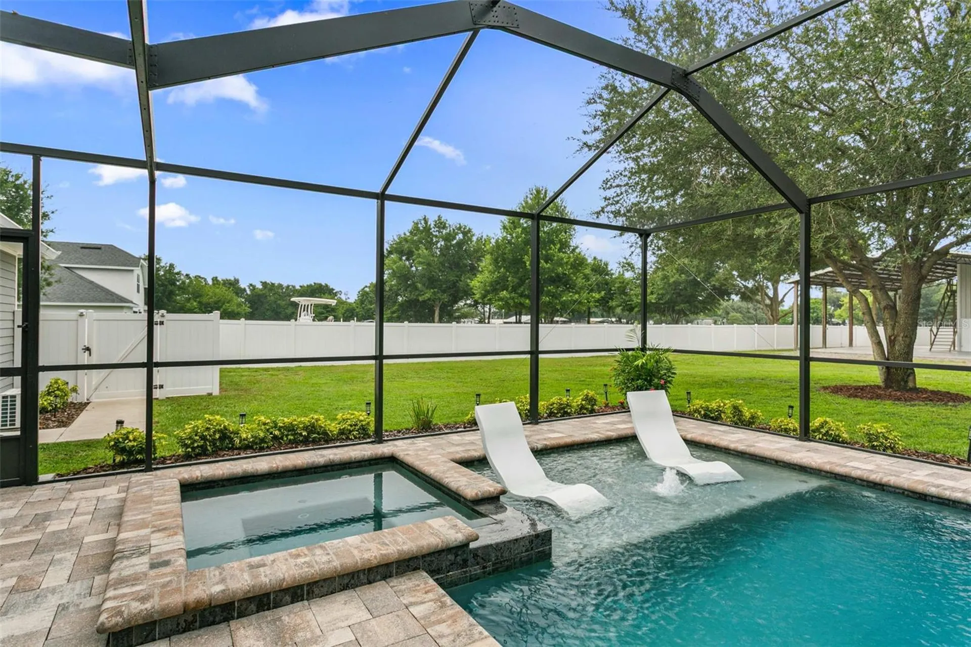 14805 Sydney Heights Court Dover FL 33527