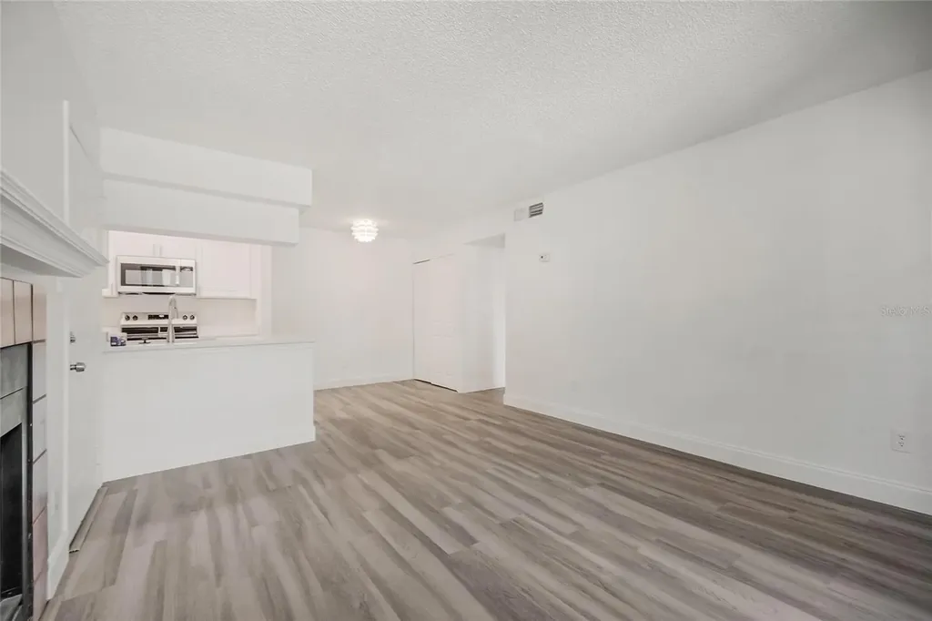 5530 Chrishire Way Orlando FL 32822