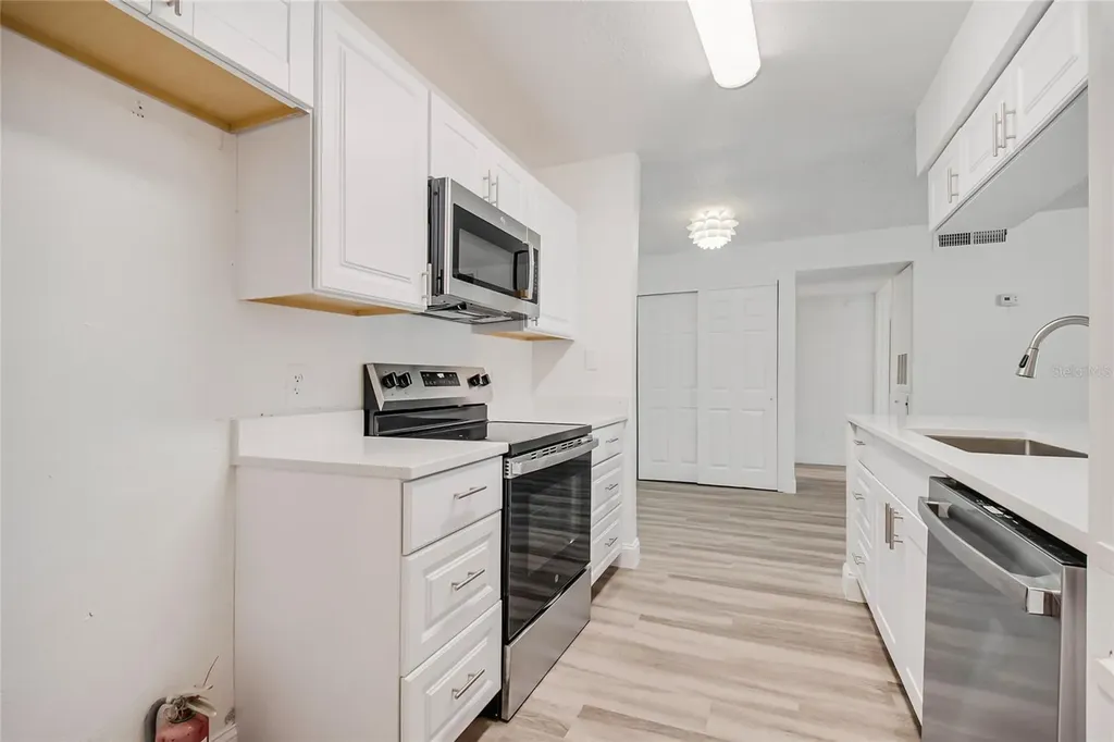 5530 Chrishire Way Orlando FL 32822