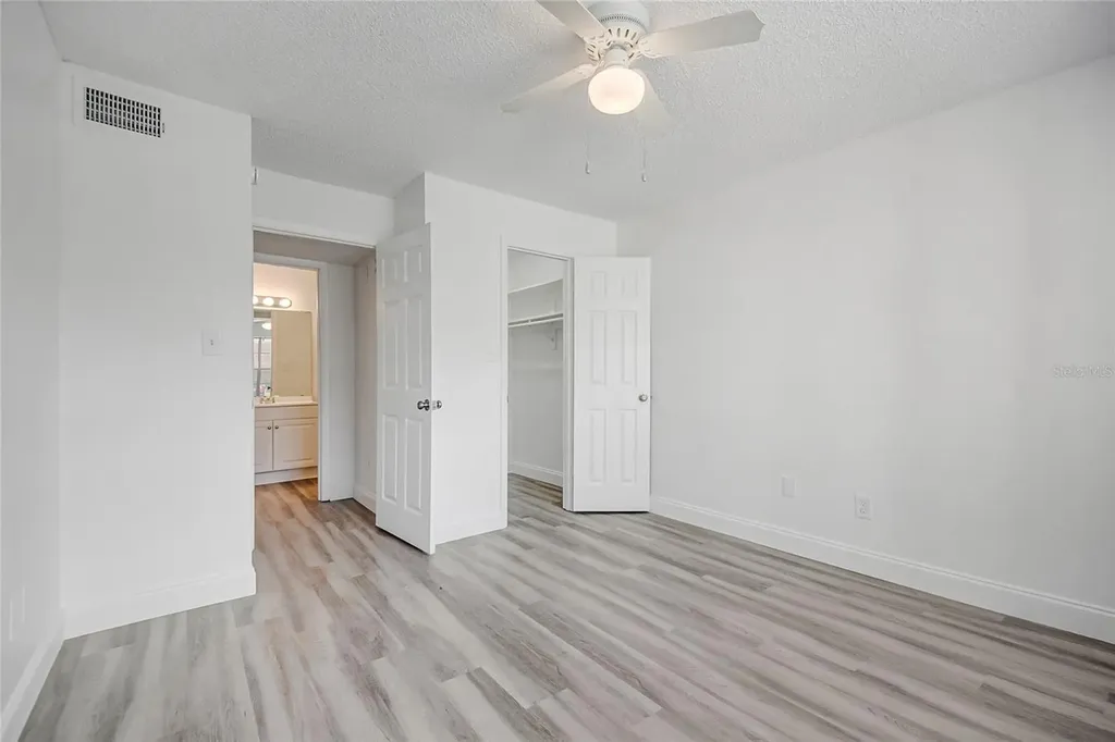 5530 Chrishire Way Orlando FL 32822