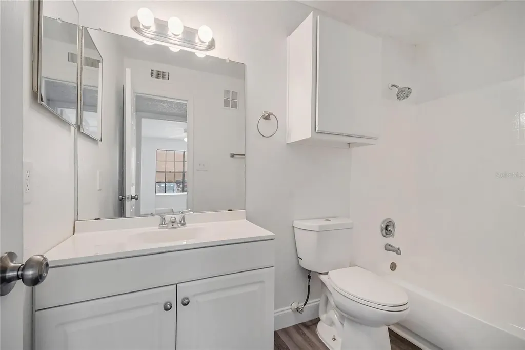 5530 Chrishire Way Orlando FL 32822