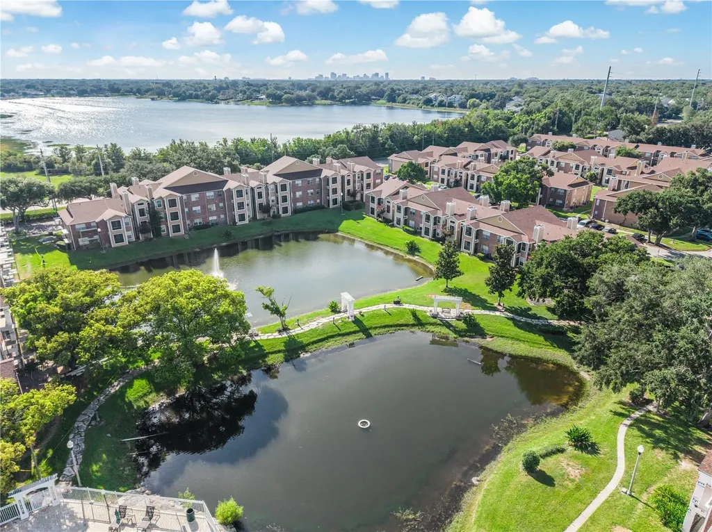 5530 Chrishire Way Orlando FL 32822