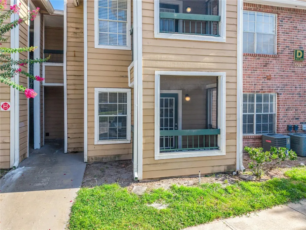 5530 Chrishire Way Orlando FL 32822