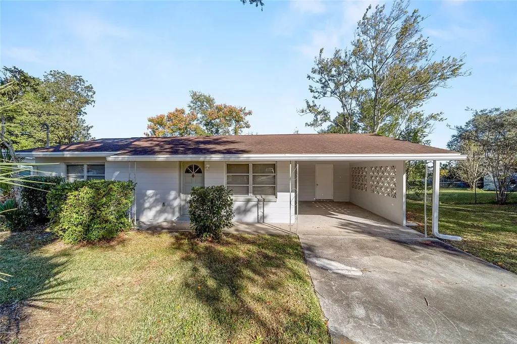 21529 SW Honeysuckle Street Dunnellon FL 34431