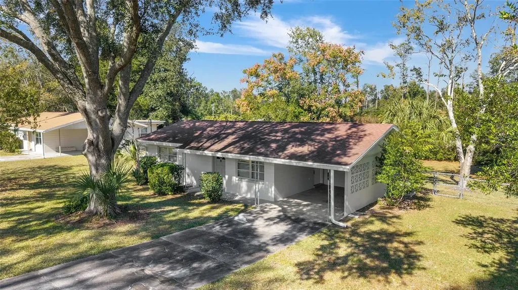 21529 SW Honeysuckle Street Dunnellon FL 34431