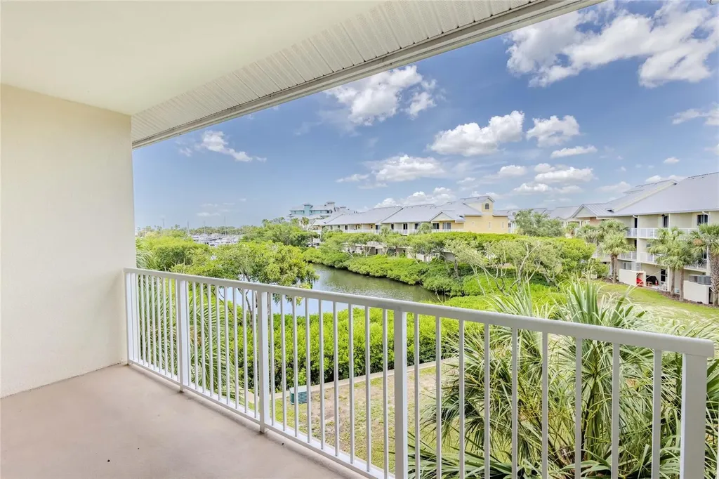 3259 Mangrove Point Drive Ruskin FL 33570