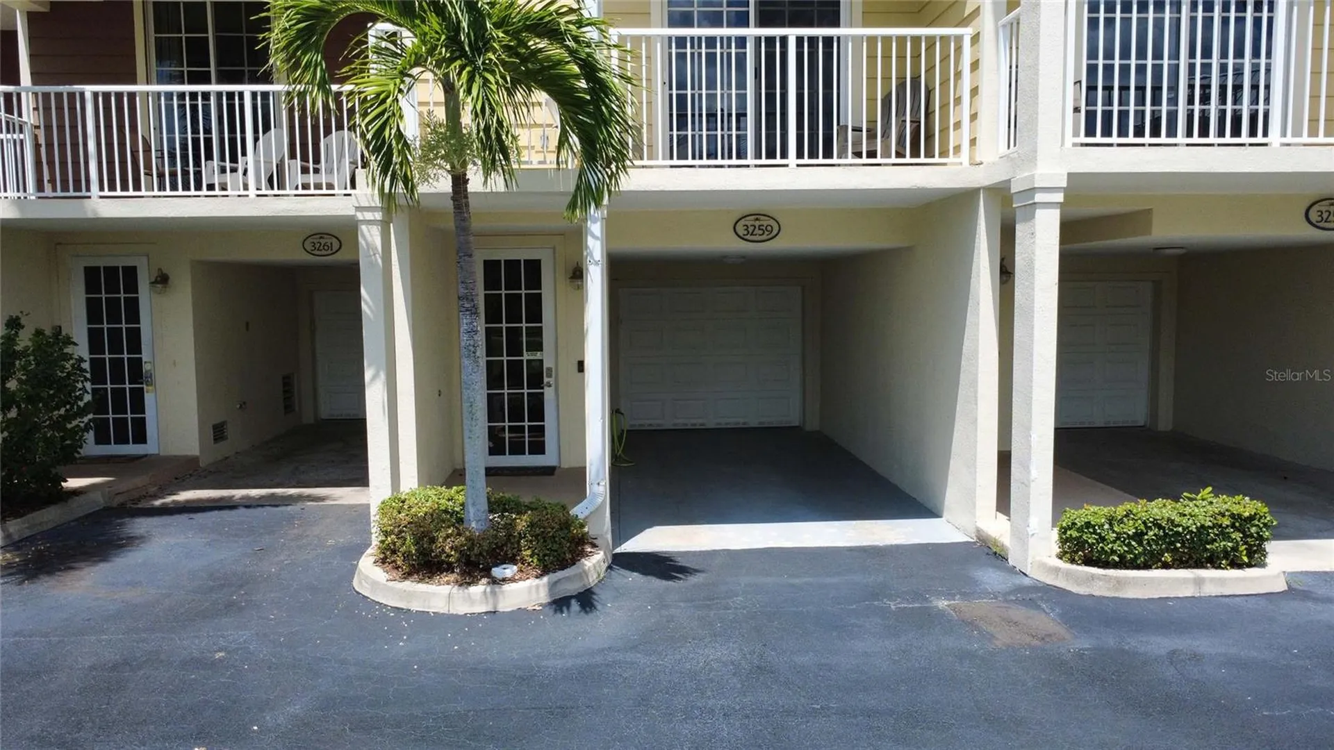3259 Mangrove Point Drive Ruskin FL 33570