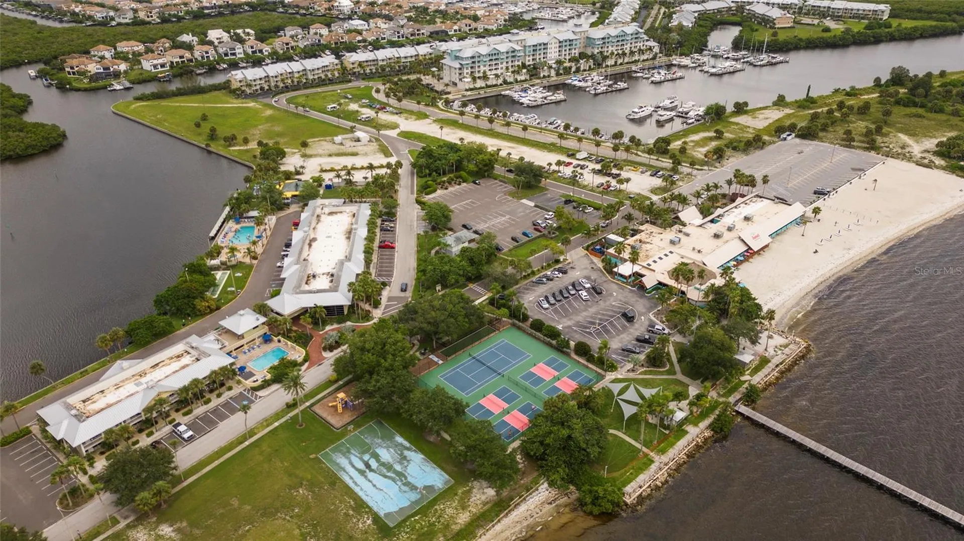3259 Mangrove Point Drive Ruskin FL 33570