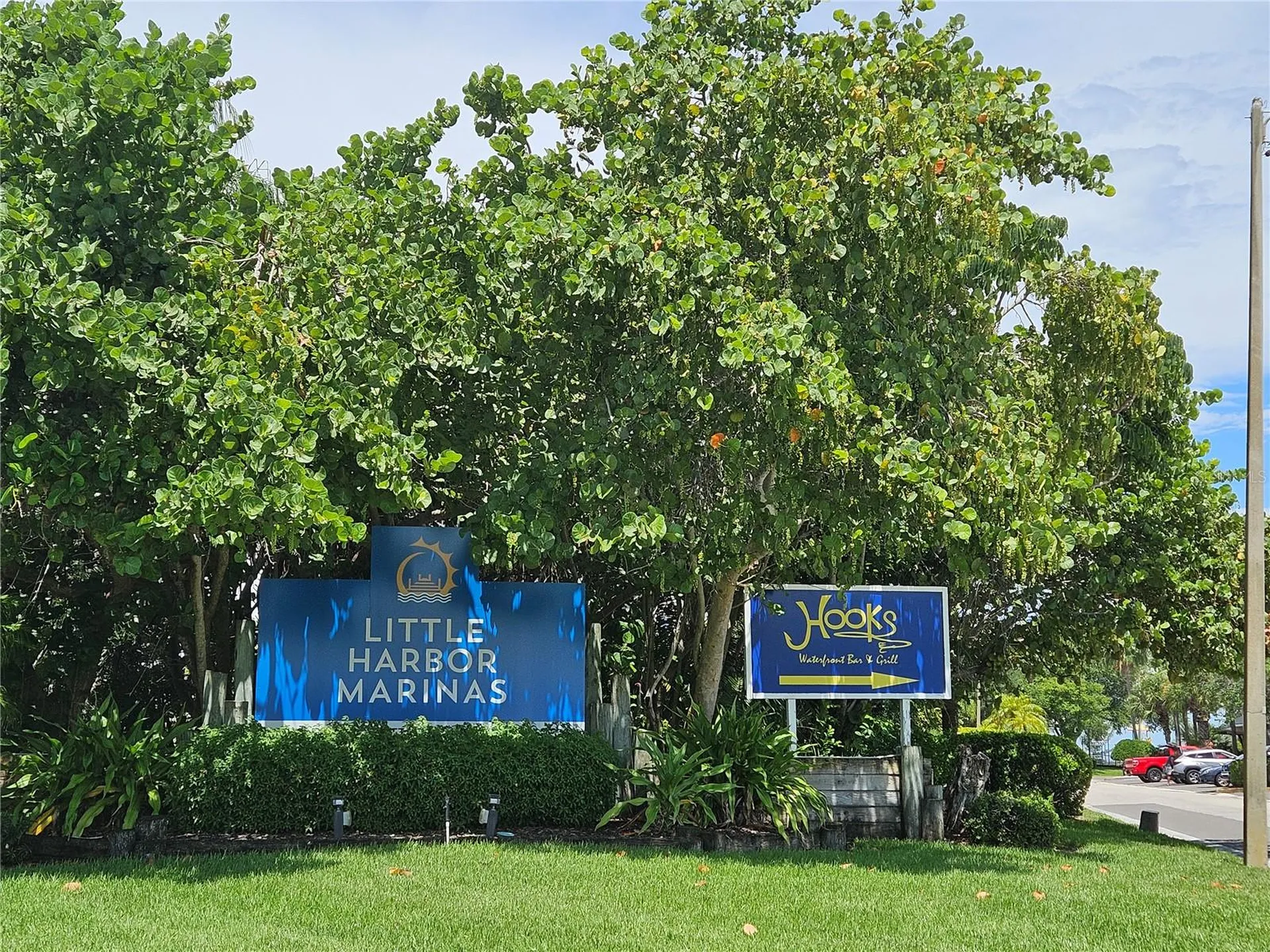 3259 Mangrove Point Drive Ruskin FL 33570