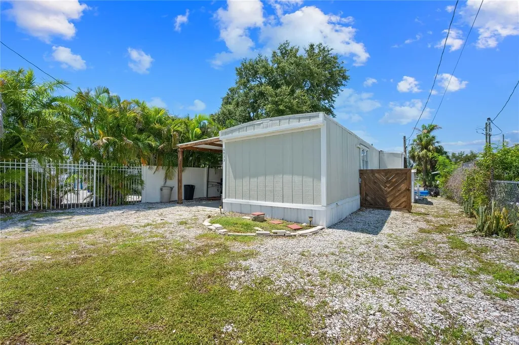 6833 Flicker Lane Hudson FL 34667