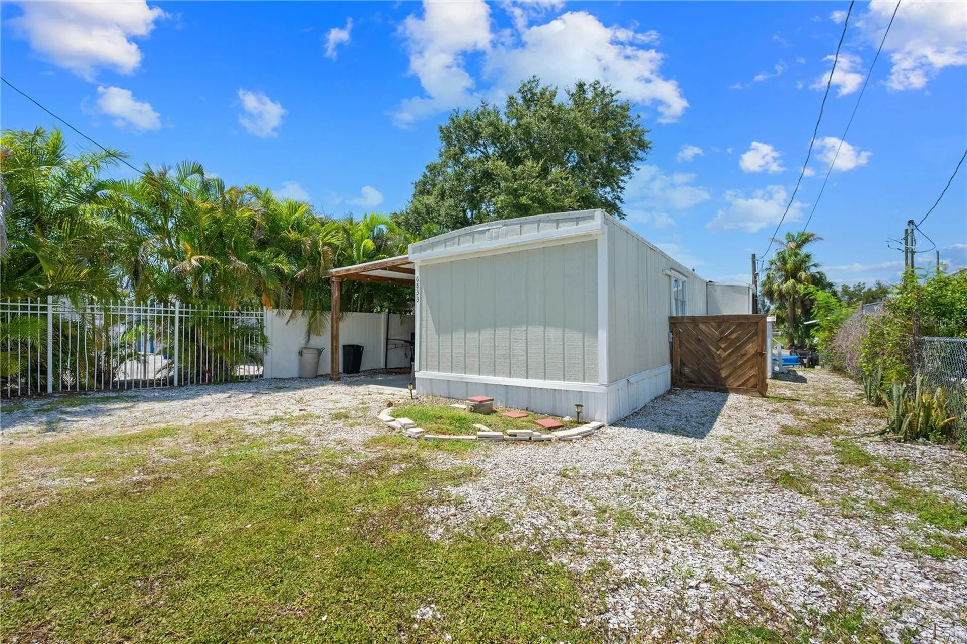 6833 Flicker Lane Hudson FL 34667