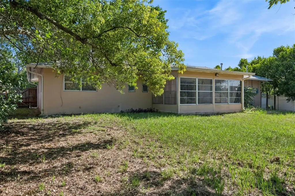 1539 Fort Smith Boulevard Deltona FL 32725