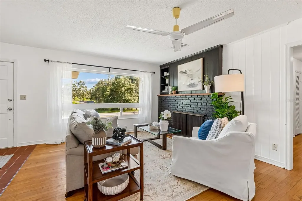 302 Deer Park Avenue Tampa FL 33617