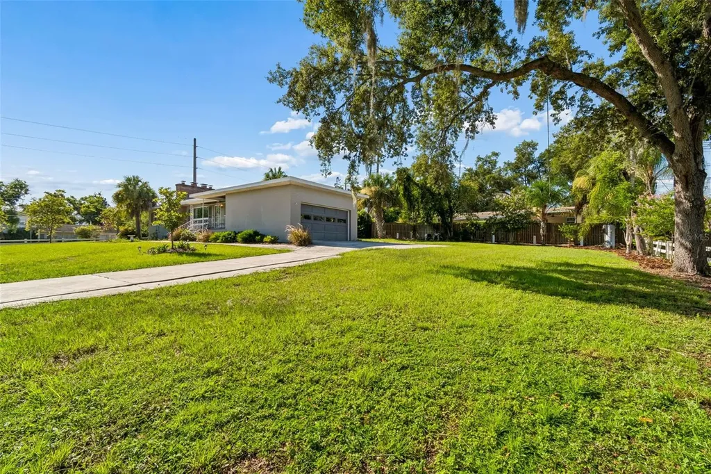 302 Deer Park Avenue Tampa FL 33617