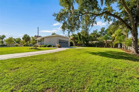 302 Deer Park Avenue Tampa FL 33617