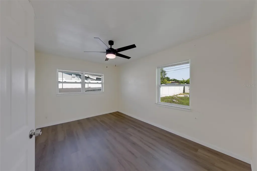 5937 38th Avenue N St Petersburg FL 33710