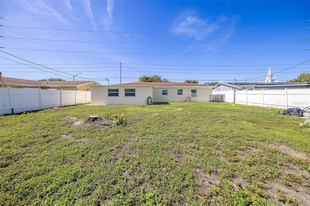 5937 38th Avenue N St Petersburg FL 33710