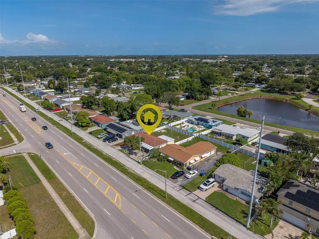 5937 38th Avenue N St Petersburg FL 33710
