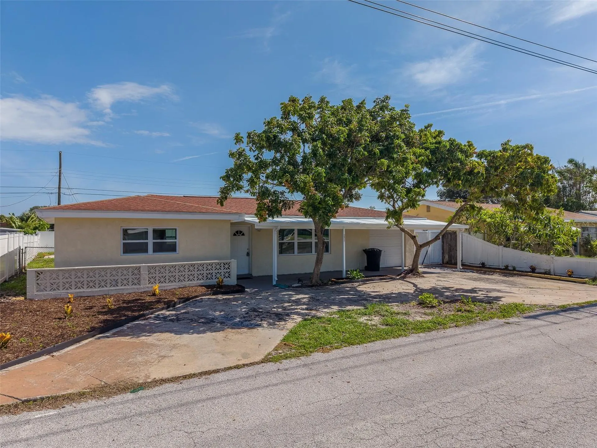 5937 38th Avenue N St Petersburg FL 33710