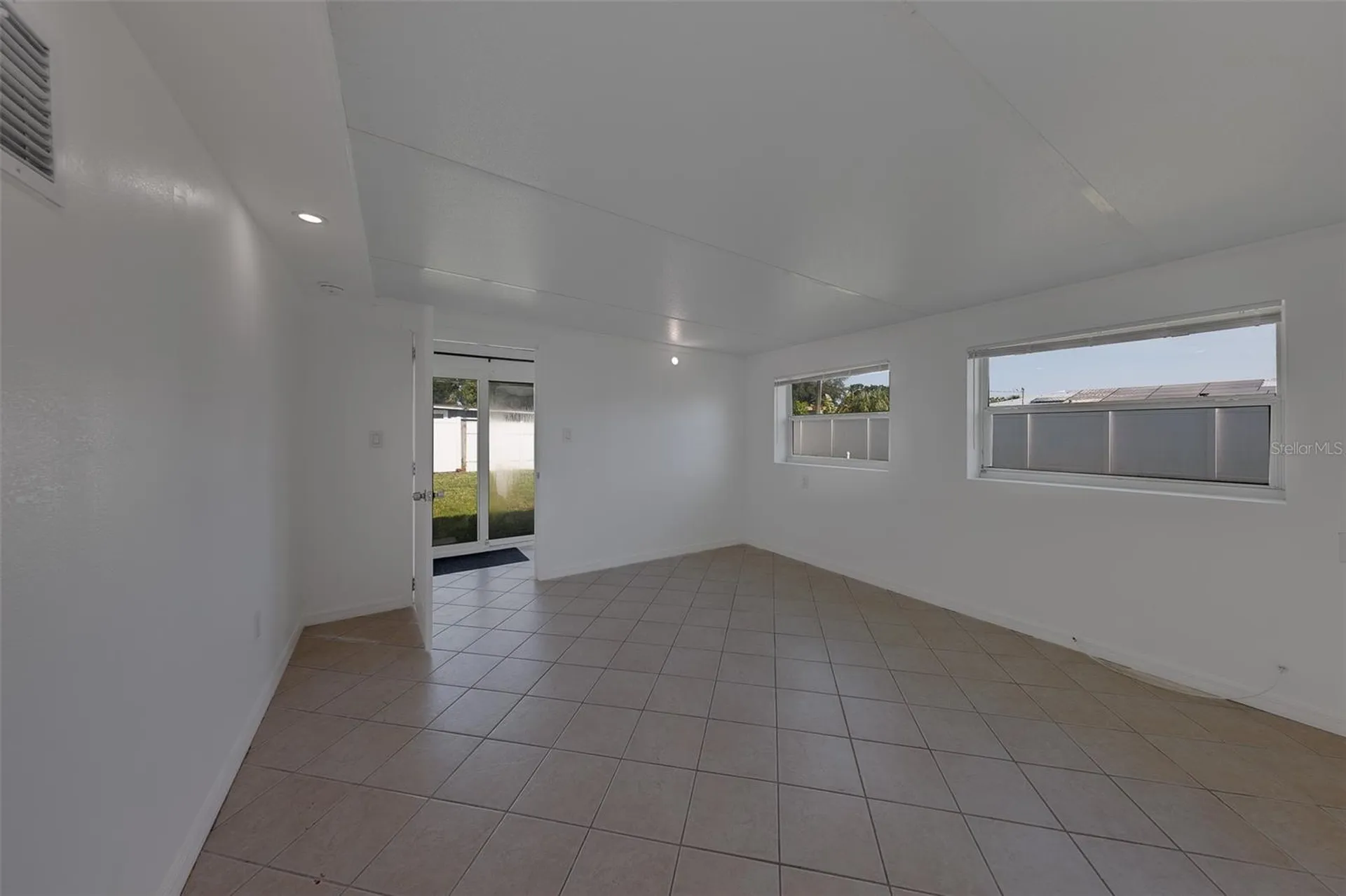 5937 38th Avenue N St Petersburg FL 33710