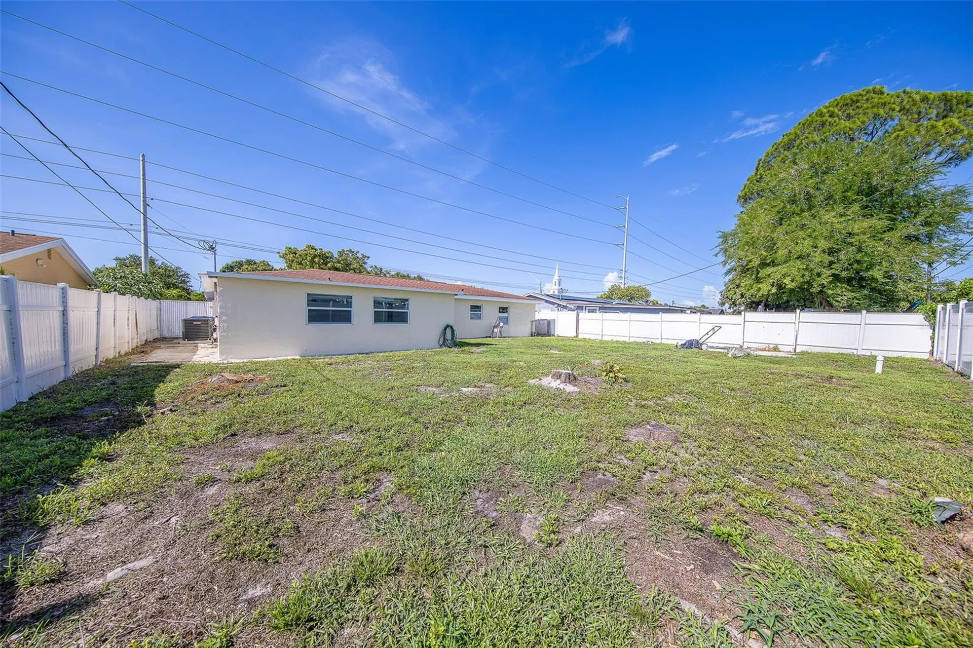 5937 38th Avenue N St Petersburg FL 33710