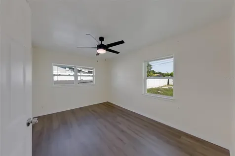 5937 38th Avenue N St Petersburg FL 33710