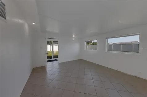 5937 38th Avenue N St Petersburg FL 33710