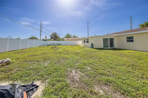 5937 38th Avenue N St Petersburg FL 33710