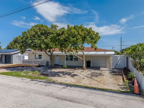 5937 38th Avenue N St Petersburg FL 33710