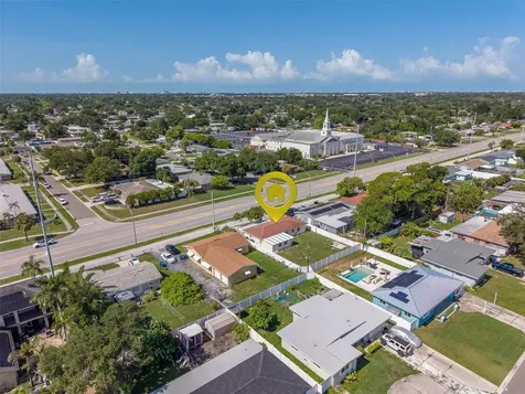 5937 38th Avenue N St Petersburg FL 33710