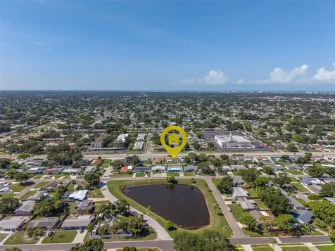 5937 38th Avenue N St Petersburg FL 33710
