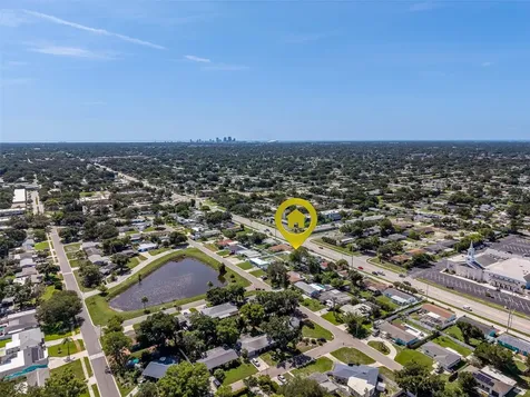 5937 38th Avenue N St Petersburg FL 33710
