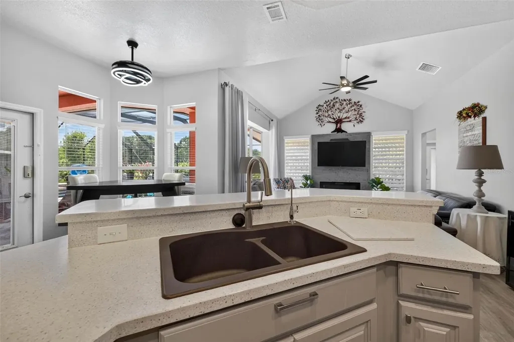 5805 Wedgefield Drive Zephyrhills FL 33541