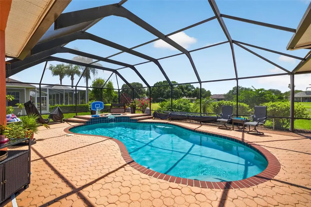 5805 Wedgefield Drive Zephyrhills FL 33541