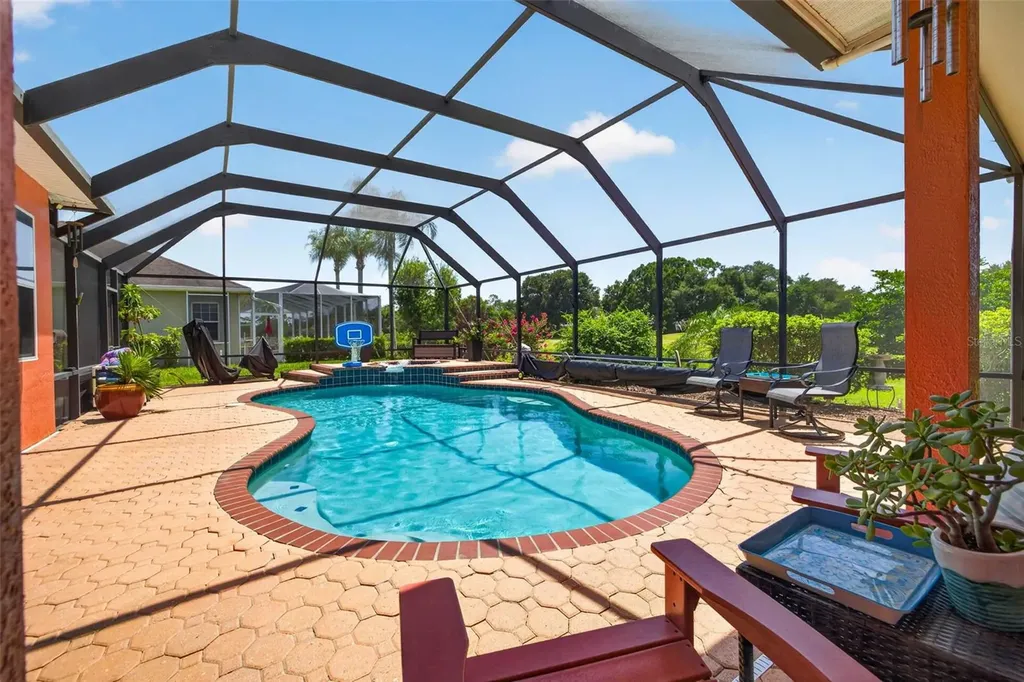 5805 Wedgefield Drive Zephyrhills FL 33541