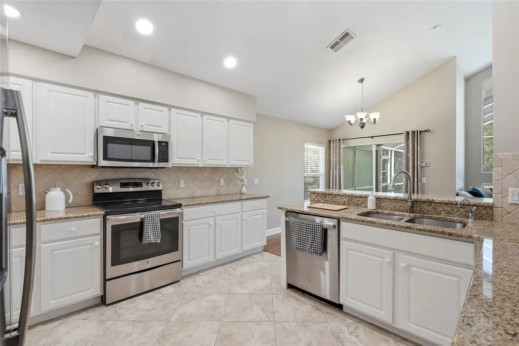 18912 Place Marquette Lutz FL 33558